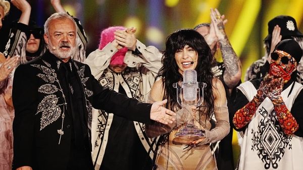 Просто песня: Швеция выиграла «Евровидение», Деппу заплатят $20 млн<br />
