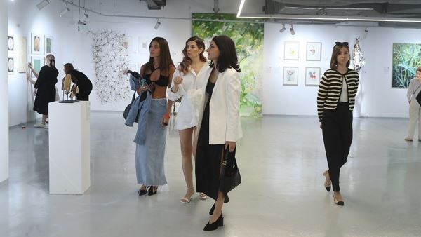 В Москве открыли 12 выставок современного искусства<br />
